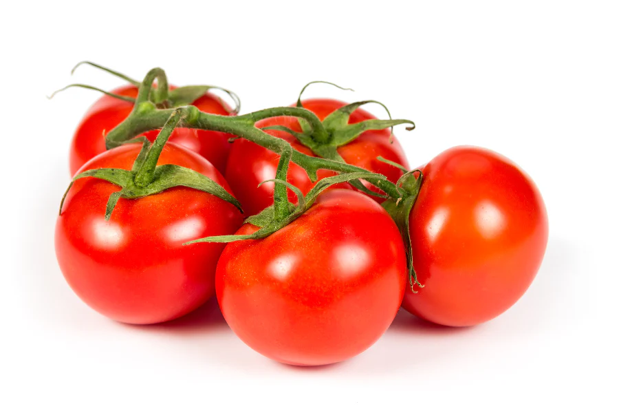 Fresh Vine-Ripened Red Tomatoes (per pound)